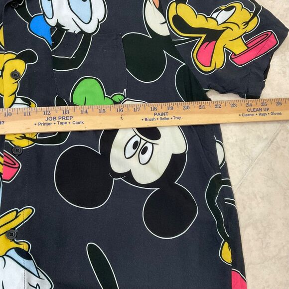 Disney Mickey & Friends AOP Button Up 100% Rayon Shirt Men's L Black w pocket - Picture 8 of 9